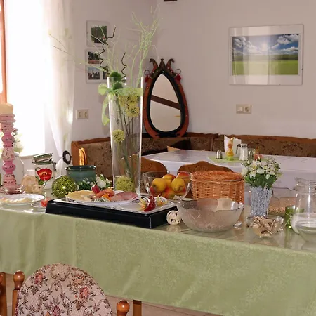 بيت ضيافة Gefildehof Goepel, Anita Goepel إيزيناخ